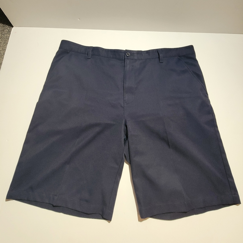Izod golf shorts